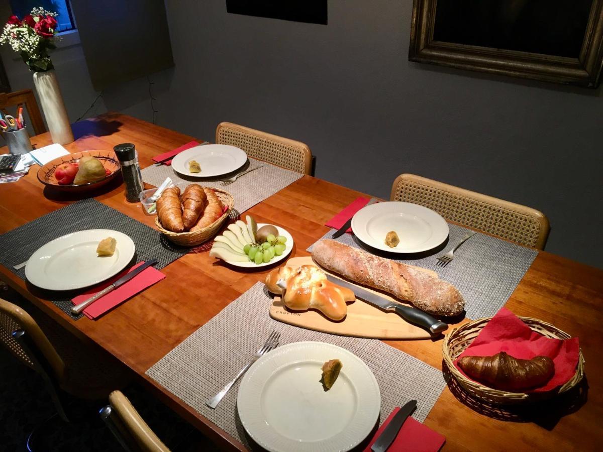 No Such Thing Bed & Breakfast Schwyz Bagian luar foto